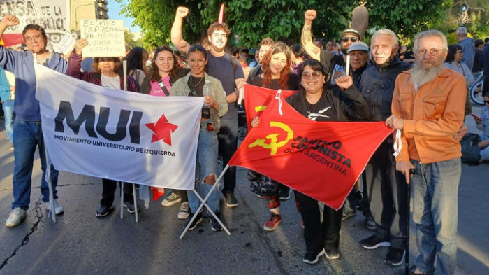 San Juan I: los veteranos militantes le señalan el camino a los jóvenes.